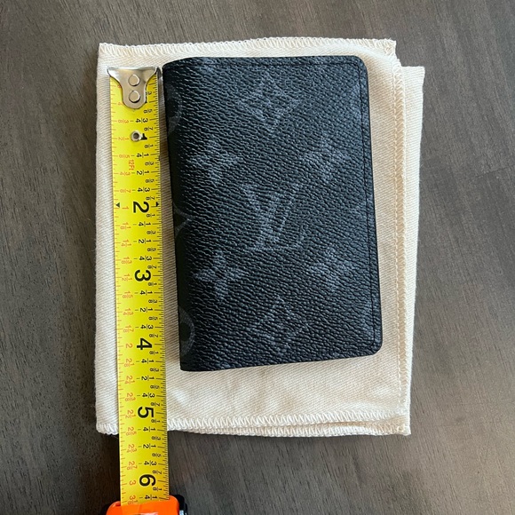 Authentic Louis Vuitton Black Card Holder - Picture 4 of 5
